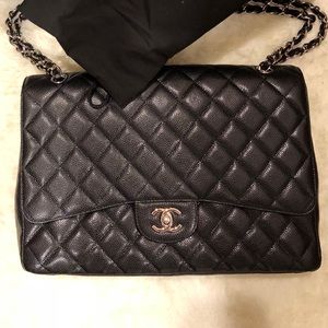 ❌SOLD❌ Chanel single flap maxi in black caviar with shw